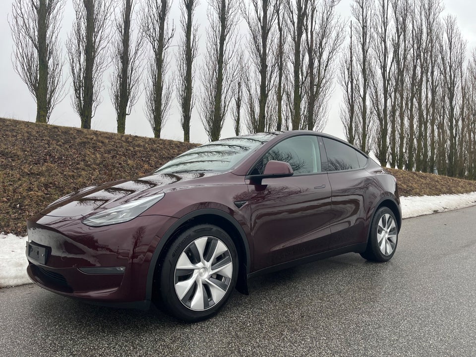 Tesla Model Y Long Range AWD 5d