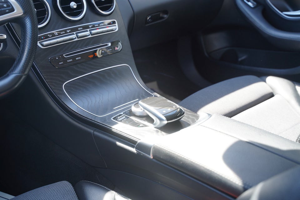 Mercedes C220 d 2,2 AMG Line stc. aut. 5d