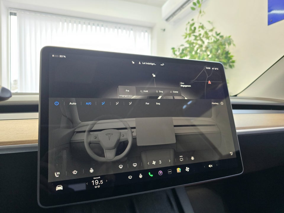 Tesla Model Y RWD 5d