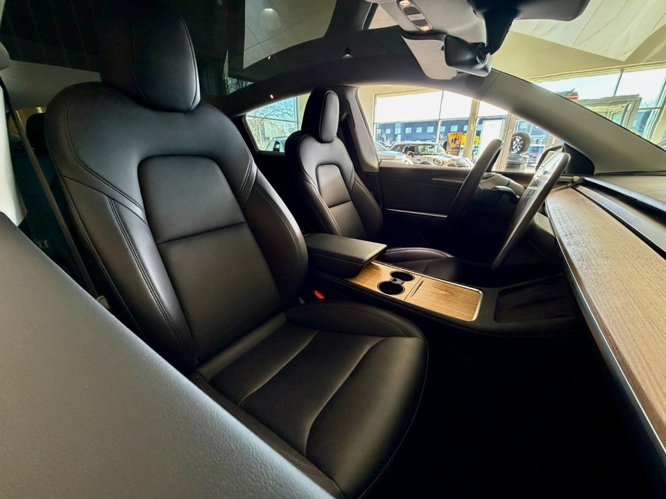 Tesla Model Y Performance AWD 5d