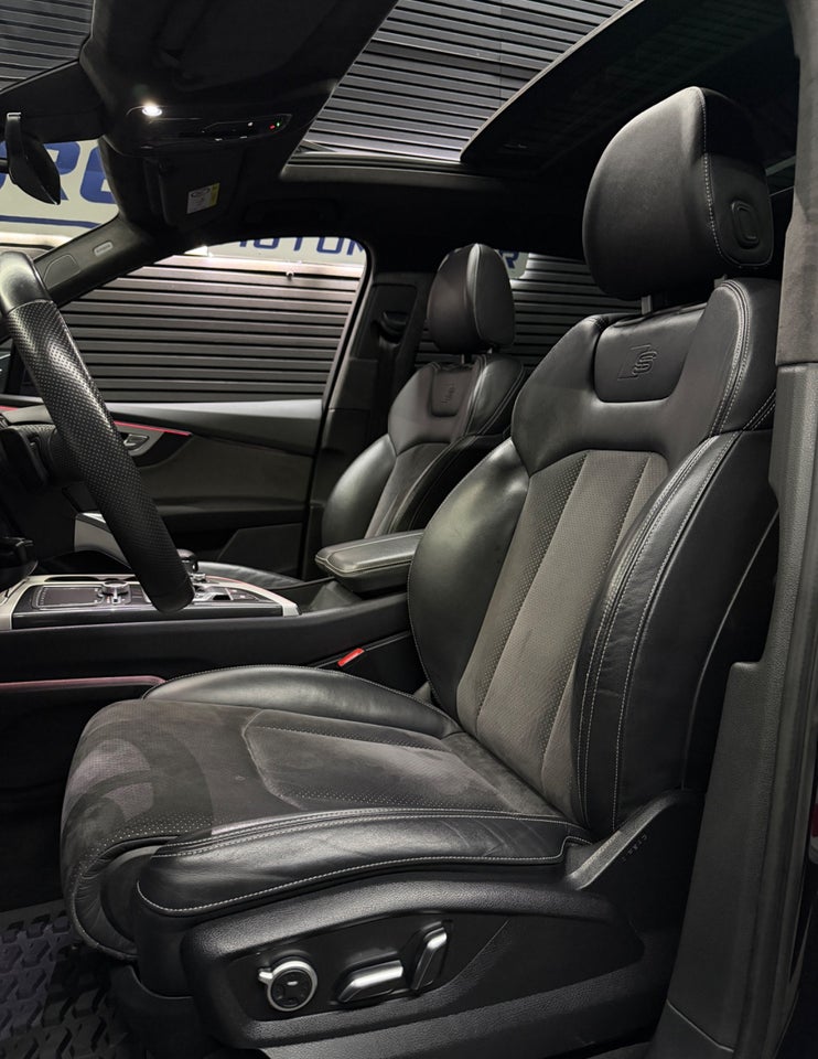 Audi Q7 50 TDi S-line quattro Tiptr. 7prs 5d