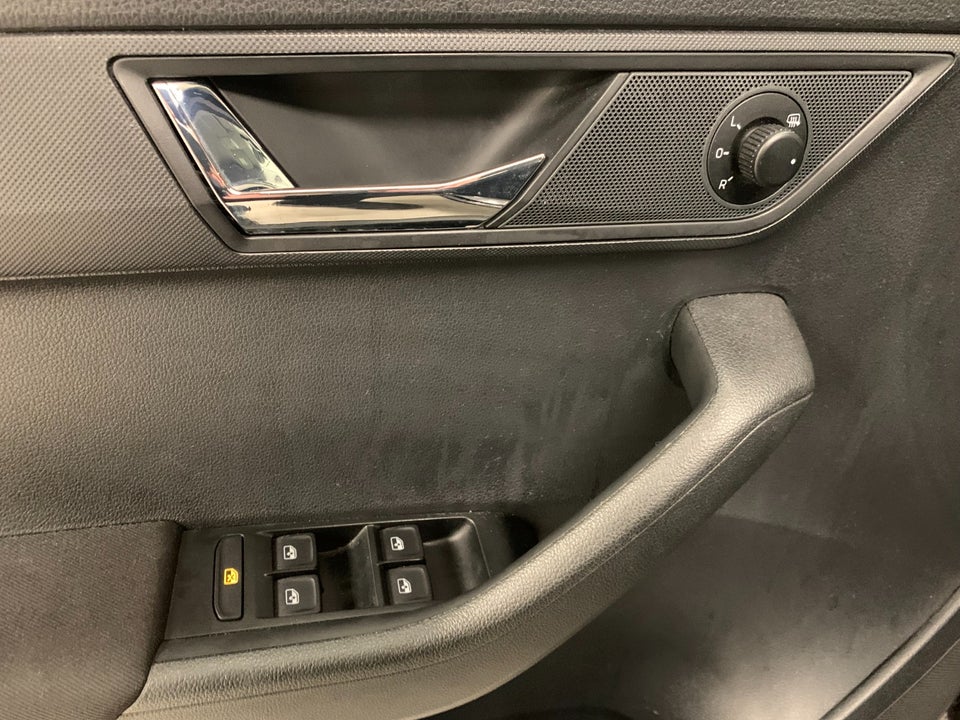 Skoda Fabia 1,0 TSi 110 Ambition Combi DSG 5d