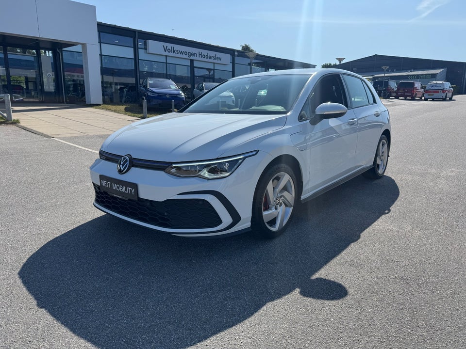 VW Golf VIII 1,4 GTE DSG 5d