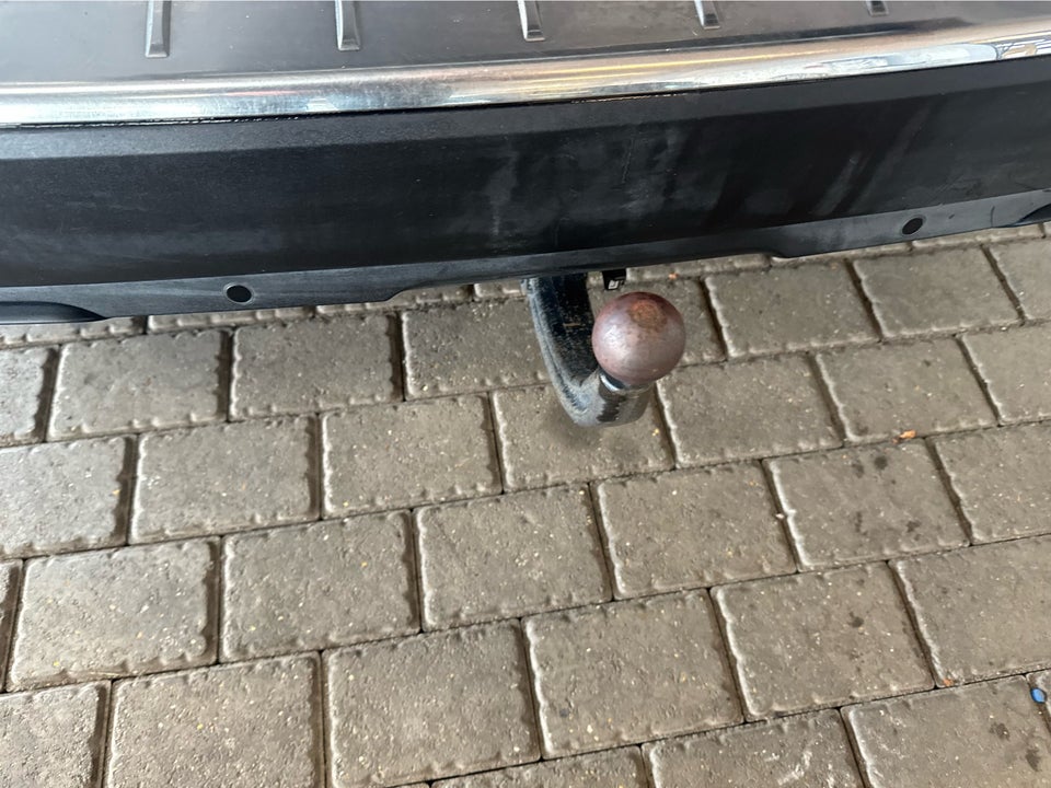 Peugeot 5008 1,6 BlueHDi 120 Allure 7prs 5d