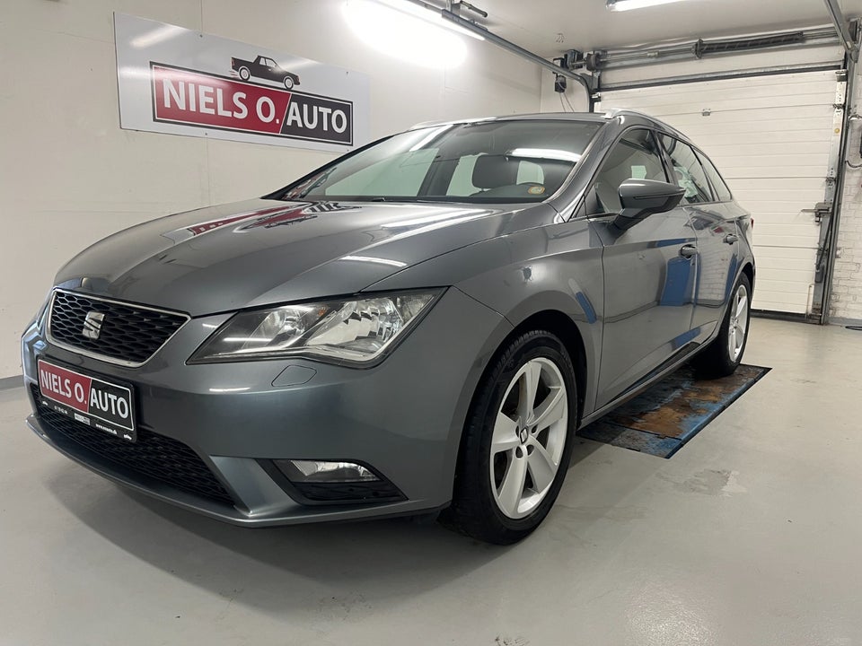 Seat Leon 1,6 TDi 110 Style DSG 5d