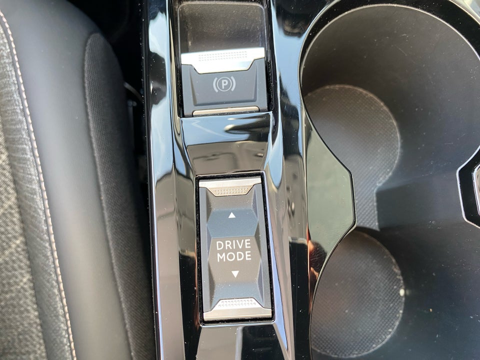 Peugeot 208 1,2 PureTech 100 Allure+ 5d