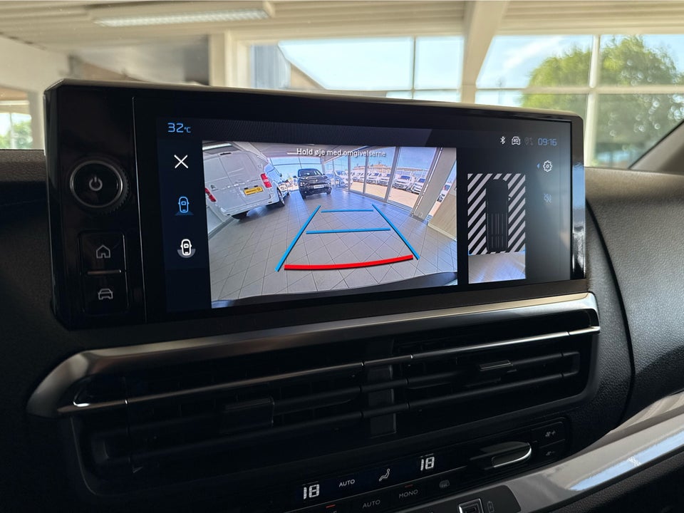 Peugeot e-Expert 75 L2 Premium Van