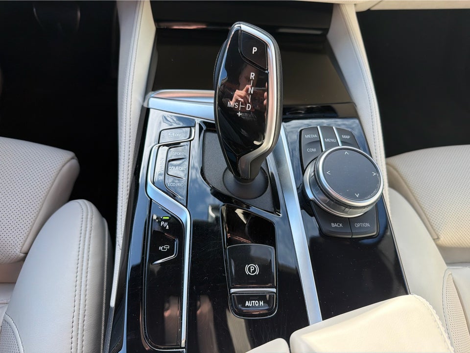 BMW M550i 4,4 xDrive aut. 4d