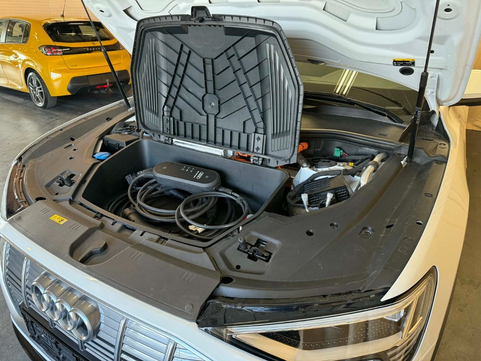 Audi e-tron 50 quattro 5d