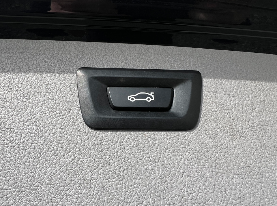 BMW 320d 2,0  4d