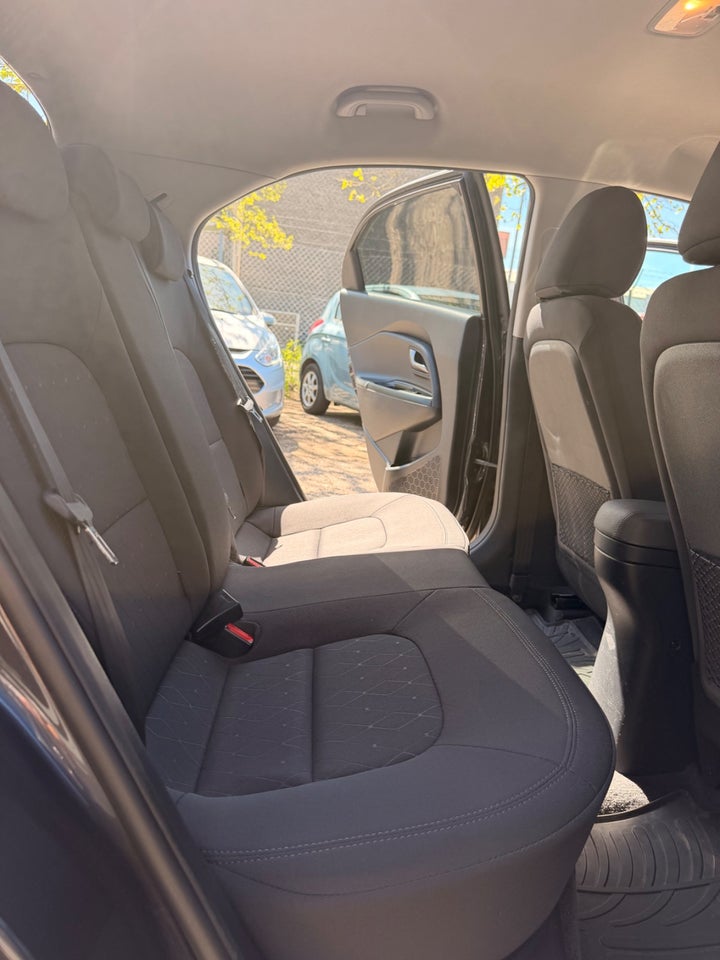 Kia Rio 1,4 CVVT Premium 5d