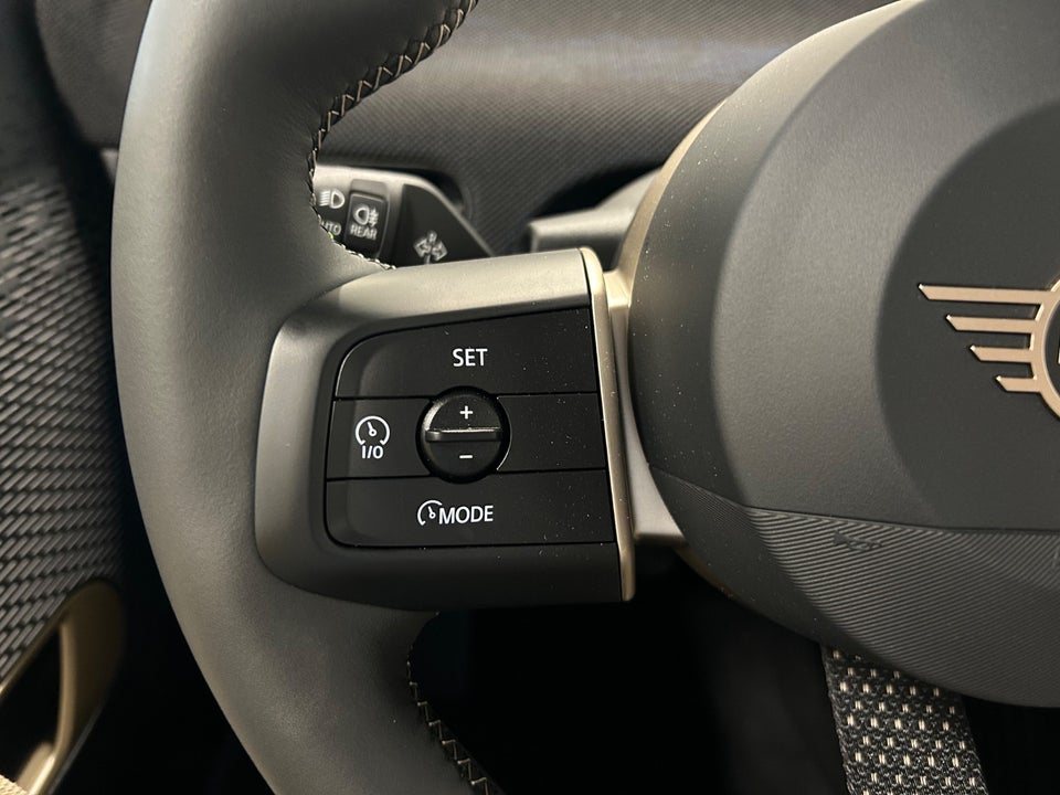 MINI Cooper E Classic Trim S 3d