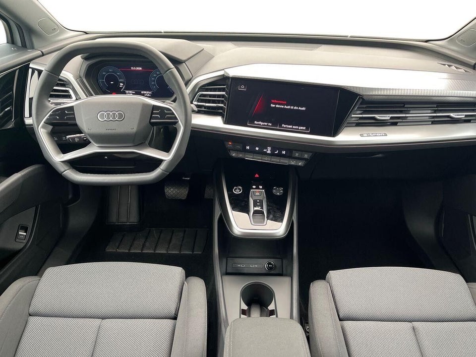 Audi Q4 e-tron 45 S-line 5d