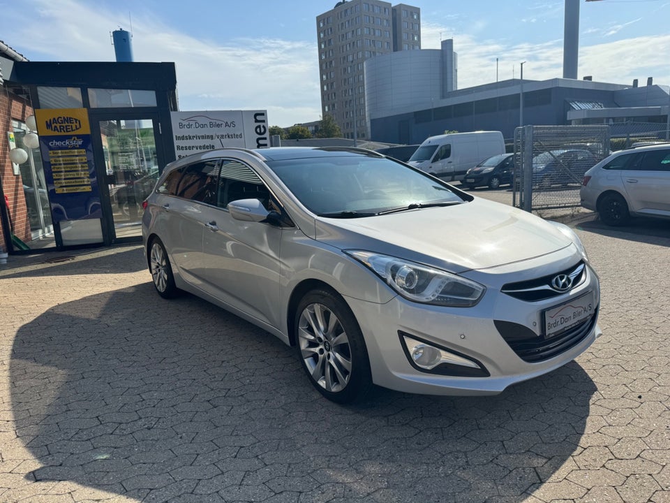 Hyundai i40 2,0 GDi Premium CW 5d