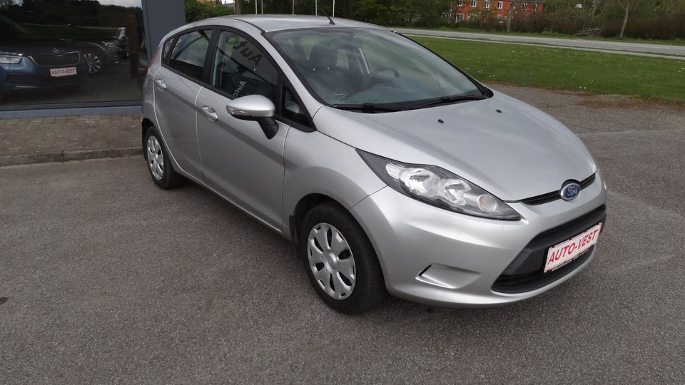Ford Fiesta 1,25 82 Trend 5d