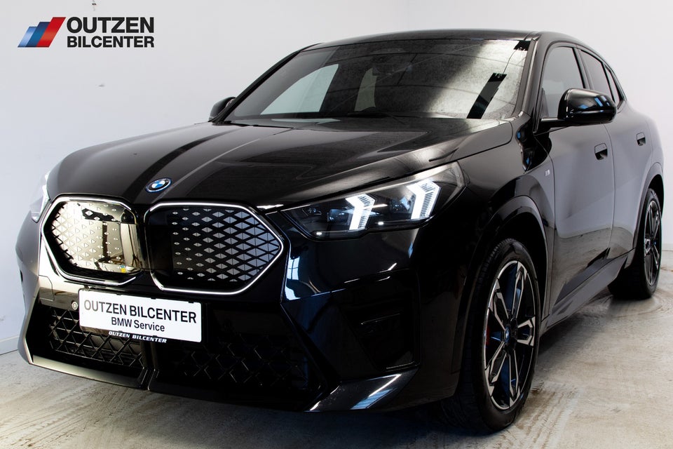 BMW iX2 eDrive20 Fully Charged M-Sport 5d