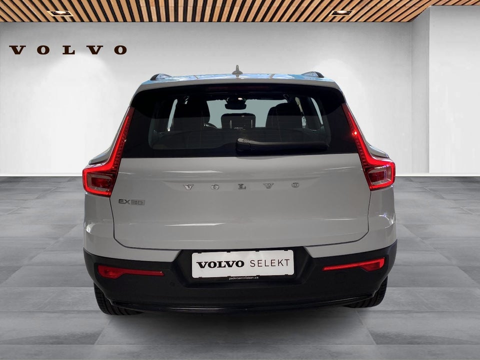Volvo EX40 Extended Range Plus 5d