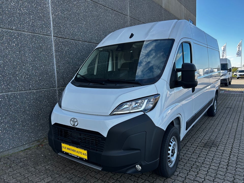 Toyota ProAce Max 110 Comfort Master Kassevogn L3H2
