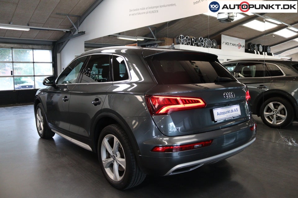 Audi Q5 2,0 TDi 190 S-line quattro S-tr. 5d