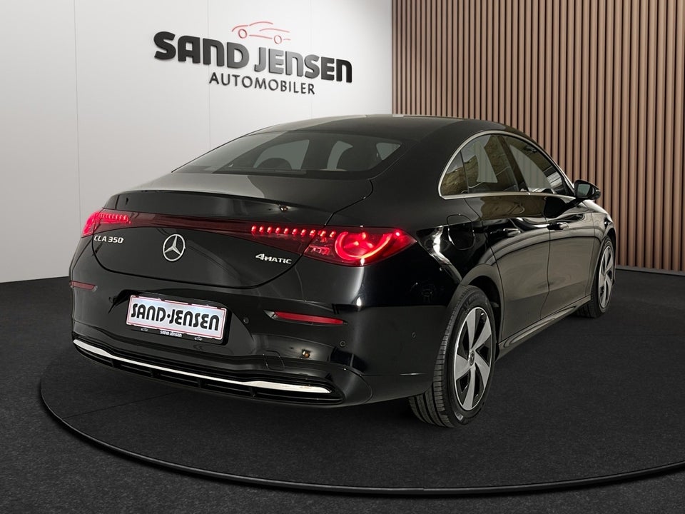 Mercedes CLA350 EQ Progressive 4Matic 4d