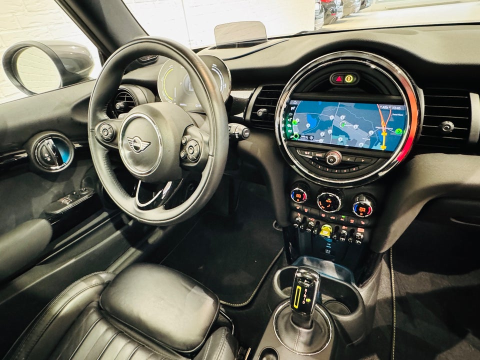 MINI Cooper SE Trim XL 3d