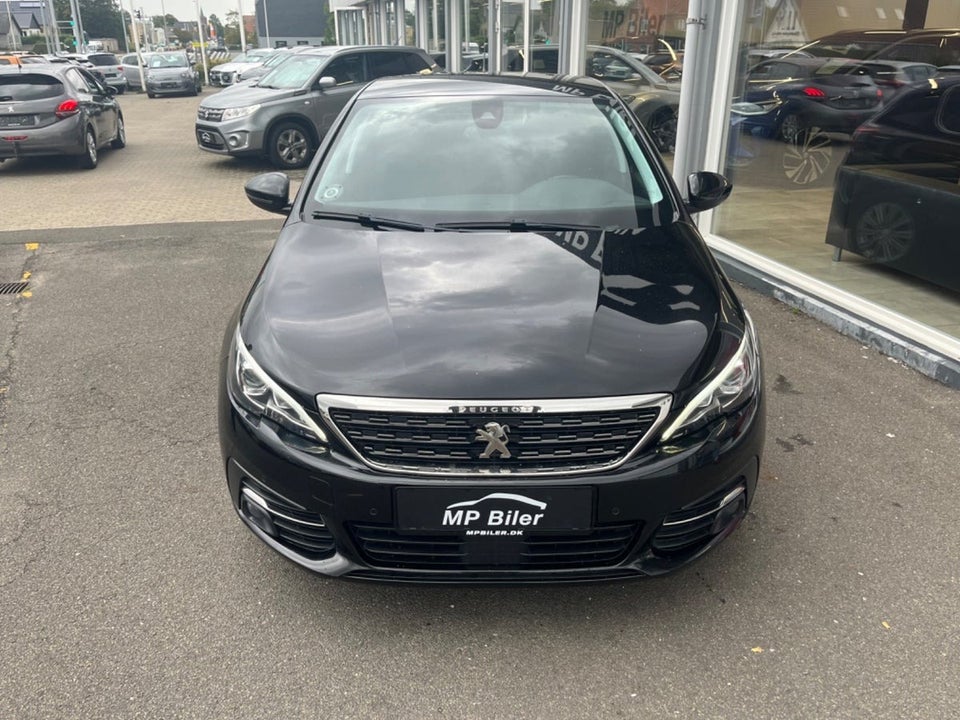 Peugeot 308 1,5 BlueHDi 130 Evolution 5d