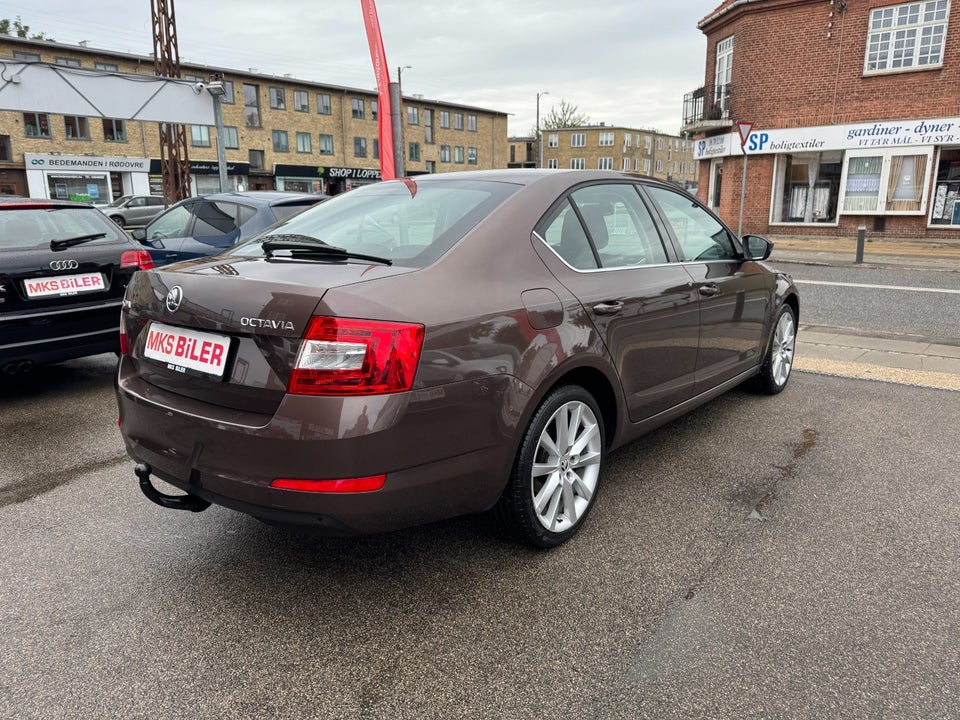 Skoda Octavia 1,4 TSi 140 Elegance DSG 5d