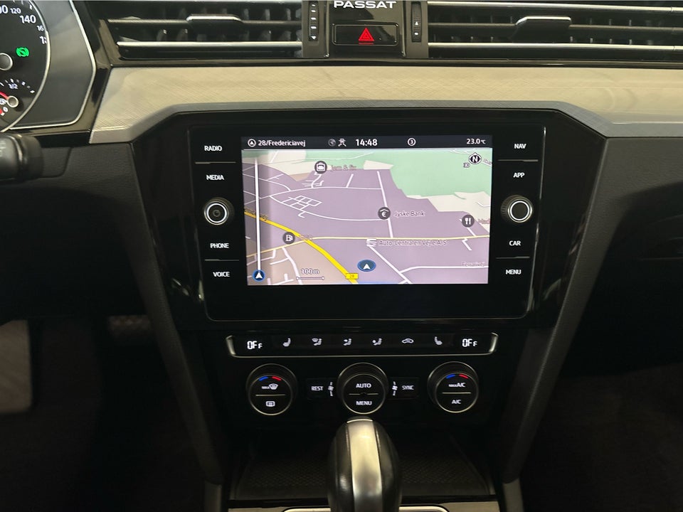 VW Passat 2,0 TDi 150 Business+ Variant DSG 5d