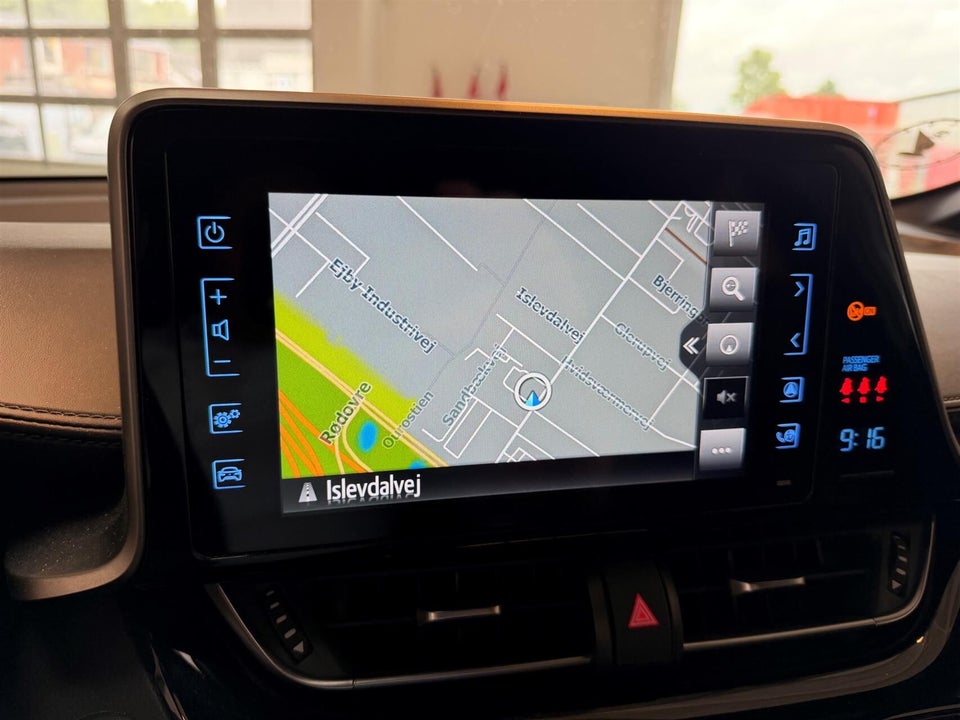 Toyota C-HR 1,8 Hybrid C-LUB Premium CVT 5d