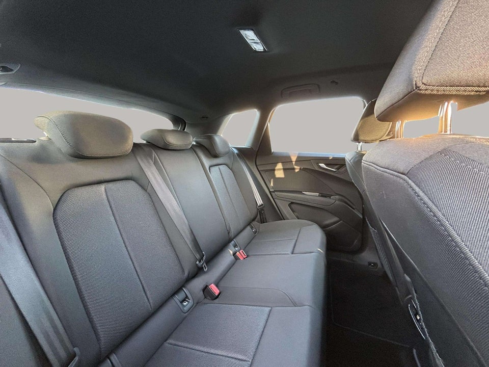 Audi Q4 e-tron 45 Advanced 5d