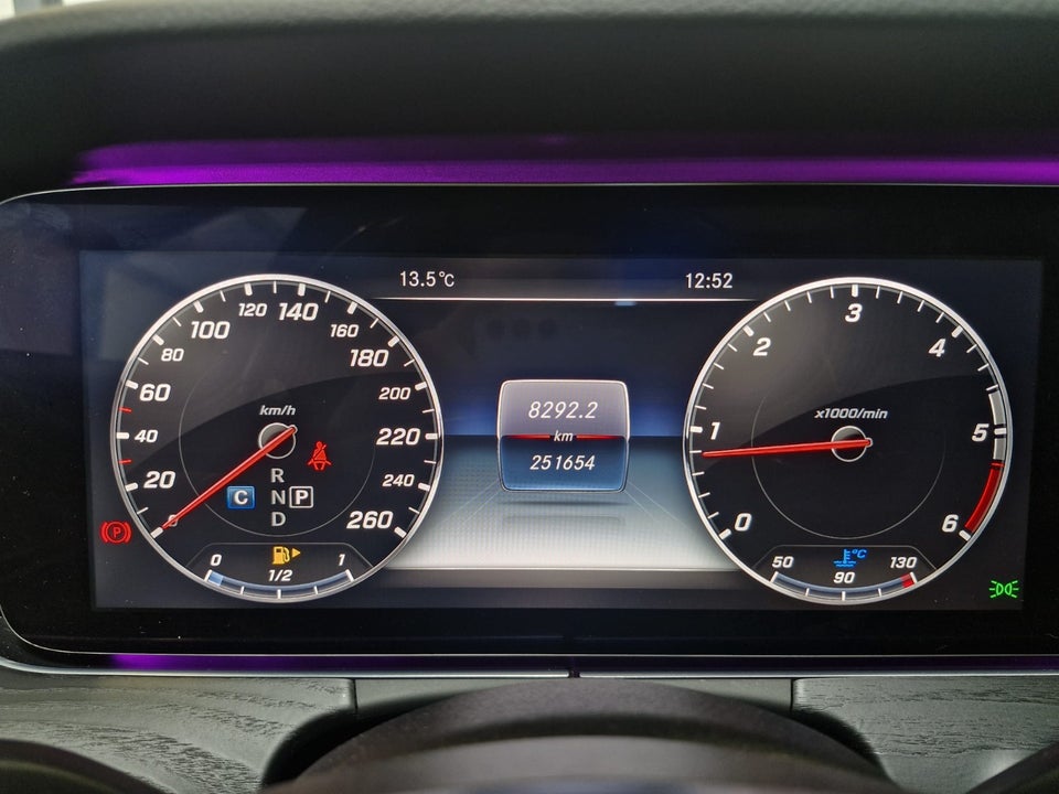 Mercedes E220 d 2,0 AMG Line aut. 4d