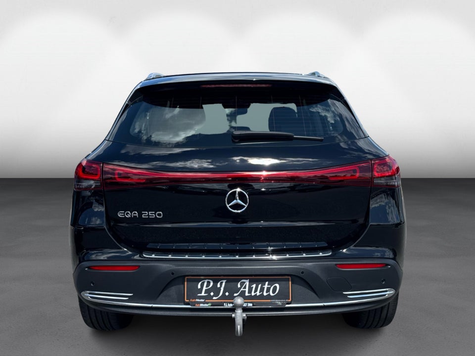 Mercedes EQA250 5d