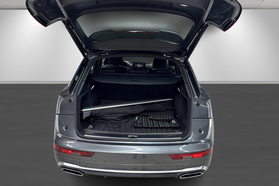 Audi Q5 50 TFSi e S-line quattro S-tr. 5d