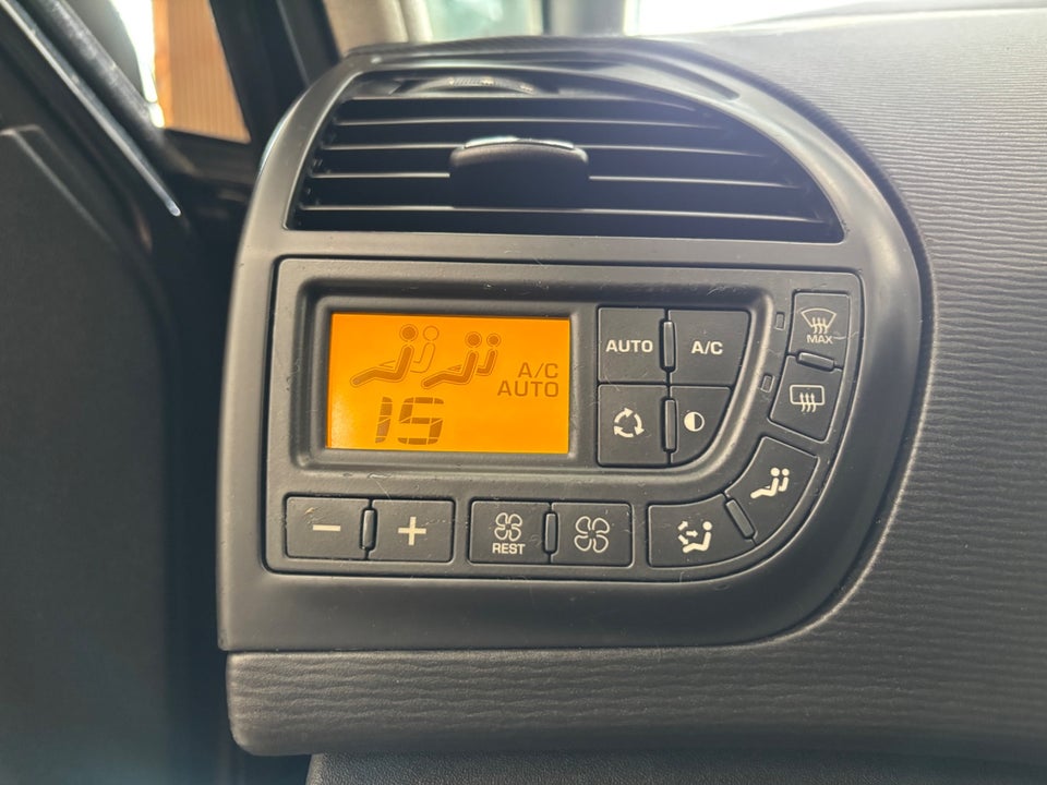 Citroën Grand C4 Picasso 1,8 16V 7prs 5d