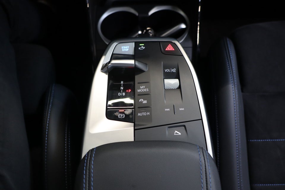 BMW iX2 xDrive30 M-Sport Premium 5d