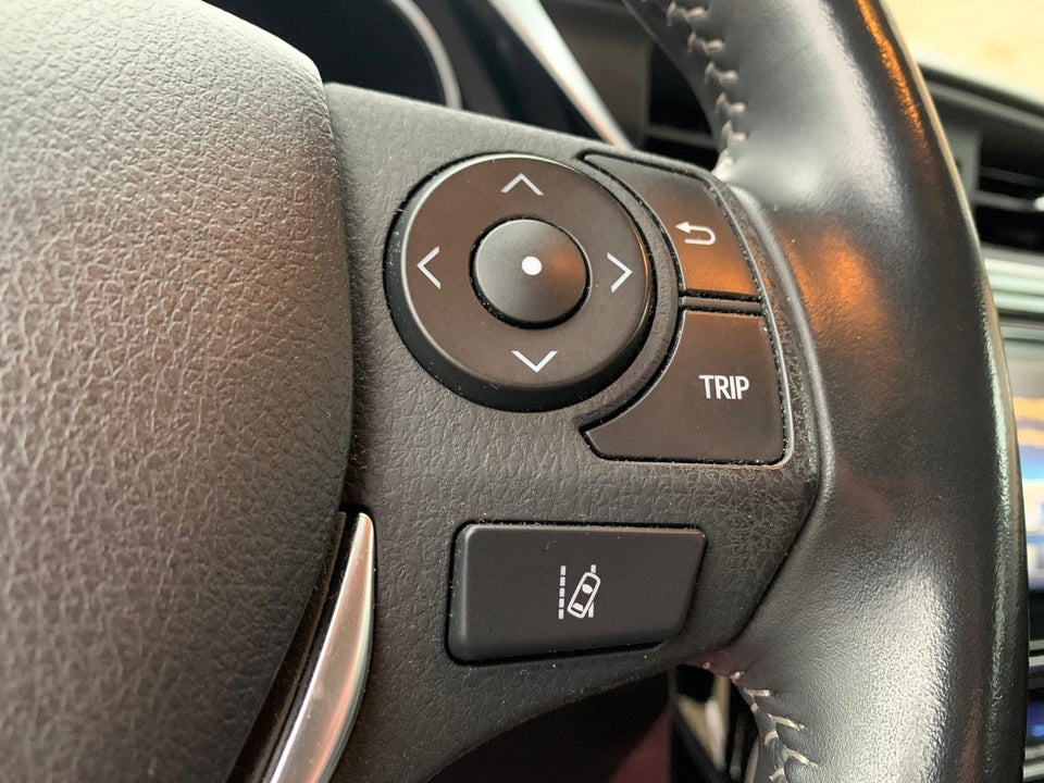 Toyota Auris 1,8 Hybrid Style Touring Sports CVT 5d