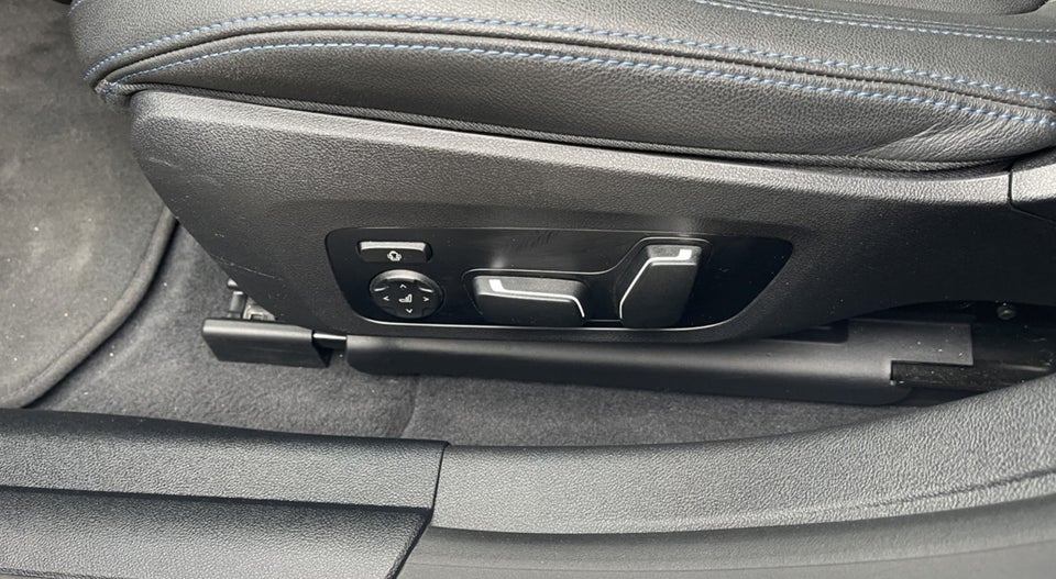 BMW i4 eDrive40 Fully Charged M-Sport 5d