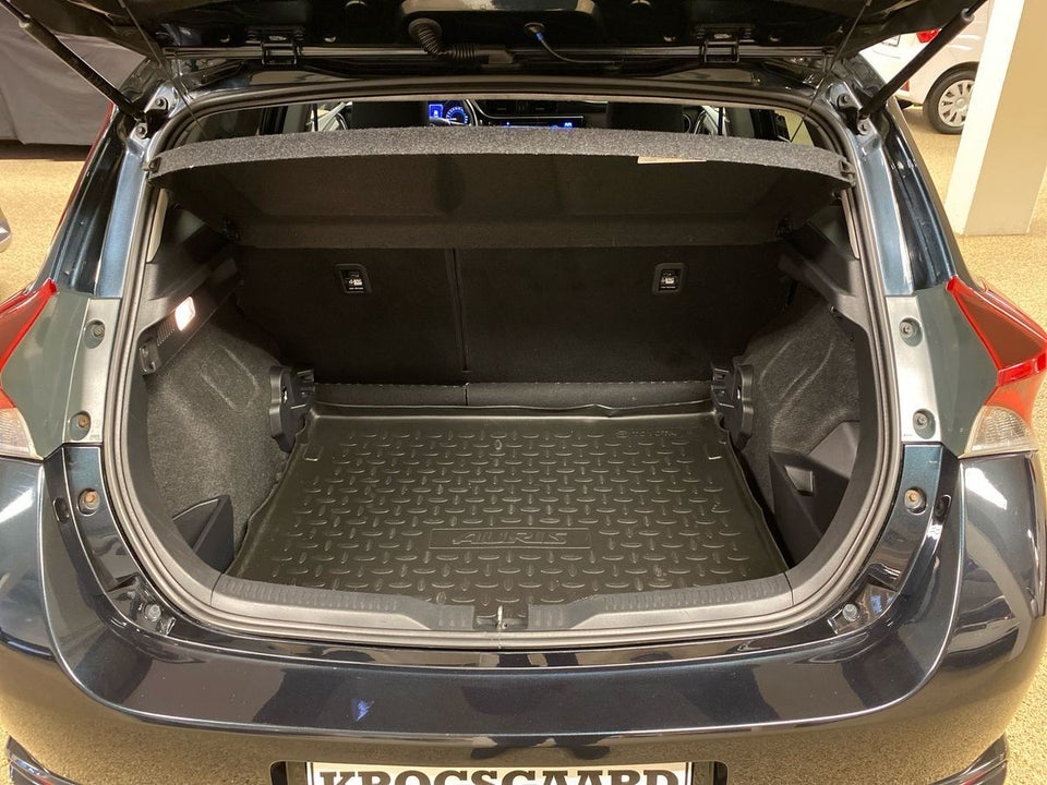Toyota Auris 1,8 Hybrid H2 Comfort CVT 5d