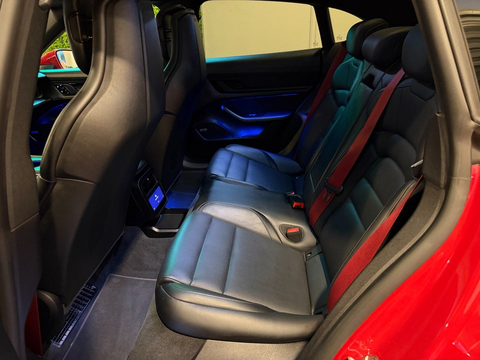 Porsche Taycan 4 Performance+ Cross Turismo 5d