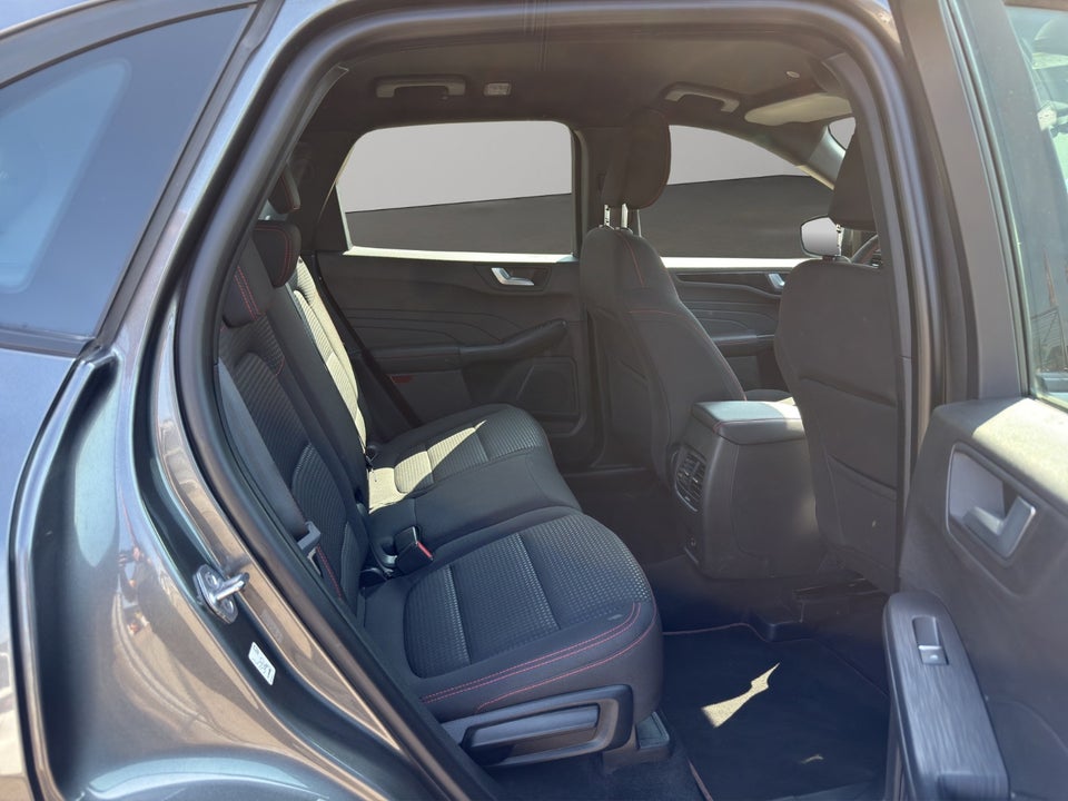 Ford Kuga 2,5 PHEV ST-Line X CVT 5d