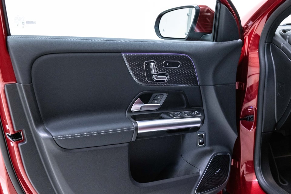 Mercedes EQA350 AMG Premium 4Matic 5d