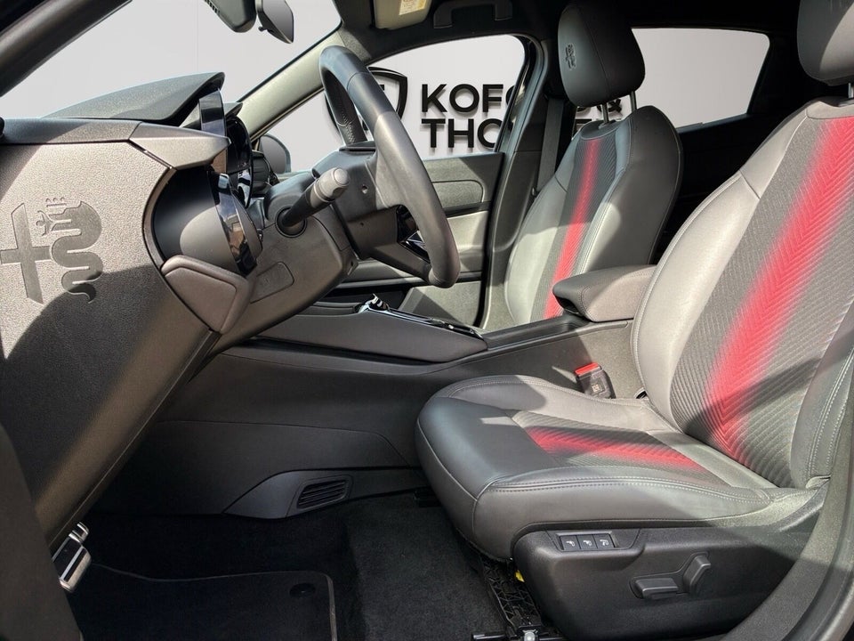 Alfa Romeo Junior Elettrica Speciale 5d
