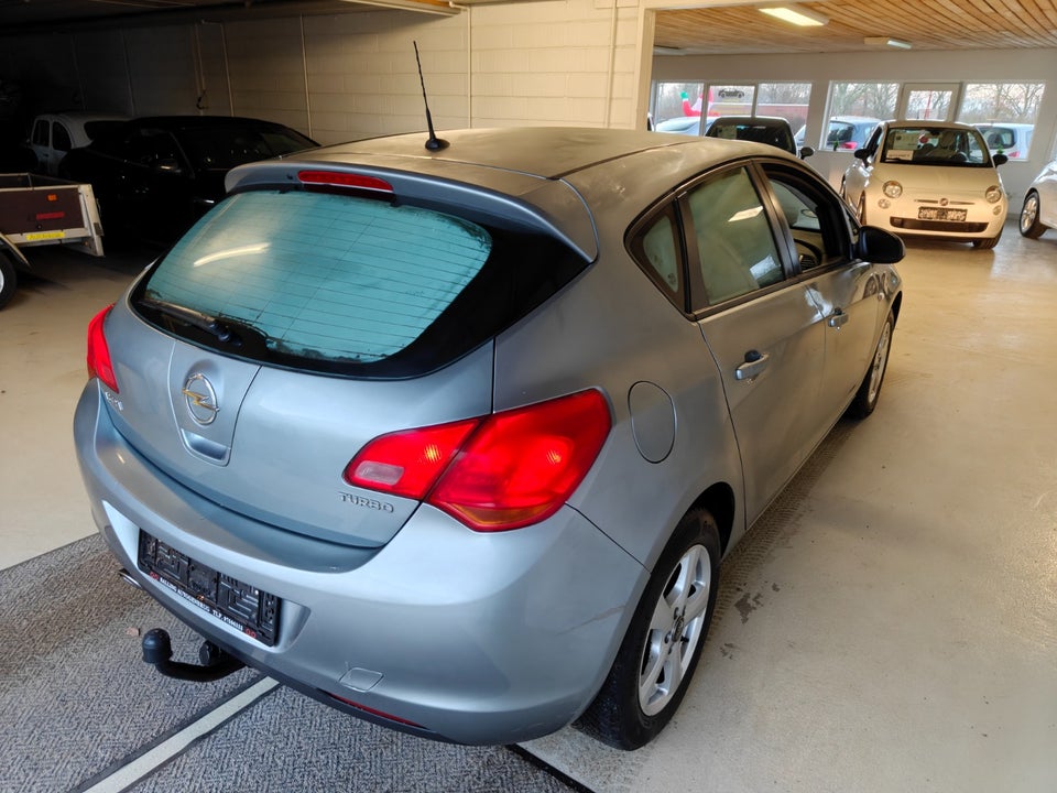 Opel Astra 1,4 T 140 Sport 5d