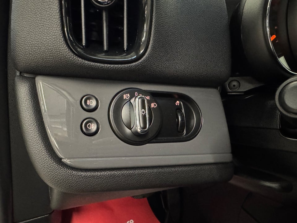 MINI Countryman Cooper 1,5 Essential aut. 5d