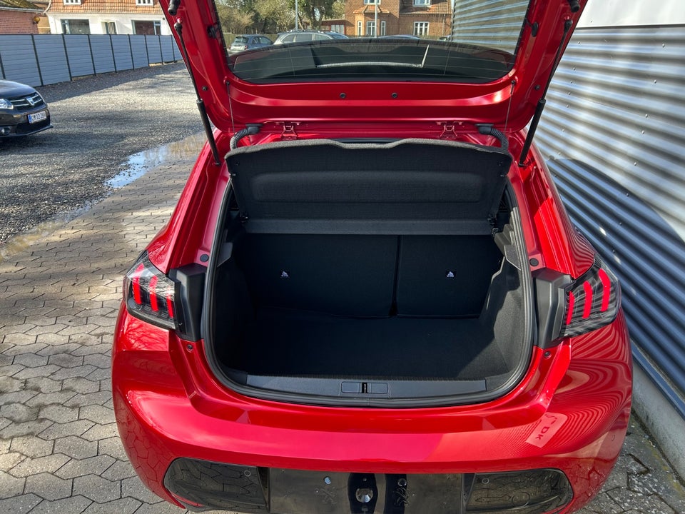 Peugeot e-208 50 Allure 5d