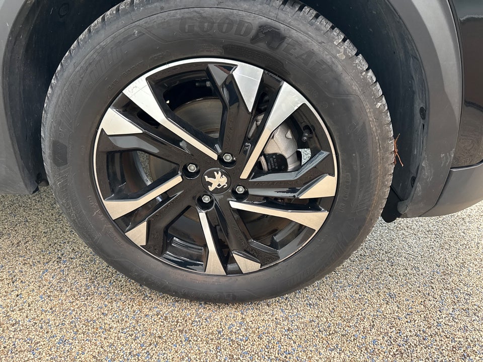 Peugeot e-2008 50 GT 5d