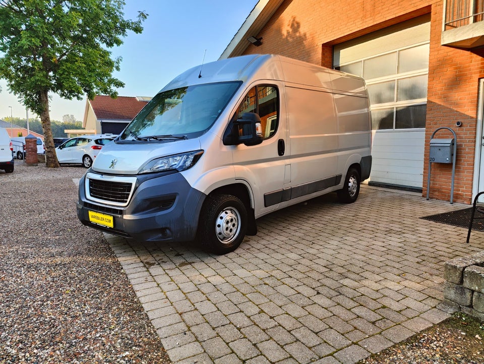 Peugeot Boxer 335 2,0 BlueHDi 163 L2H2 Premium