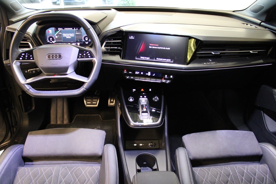 Audi Q4 e-tron 40 S-line 5d