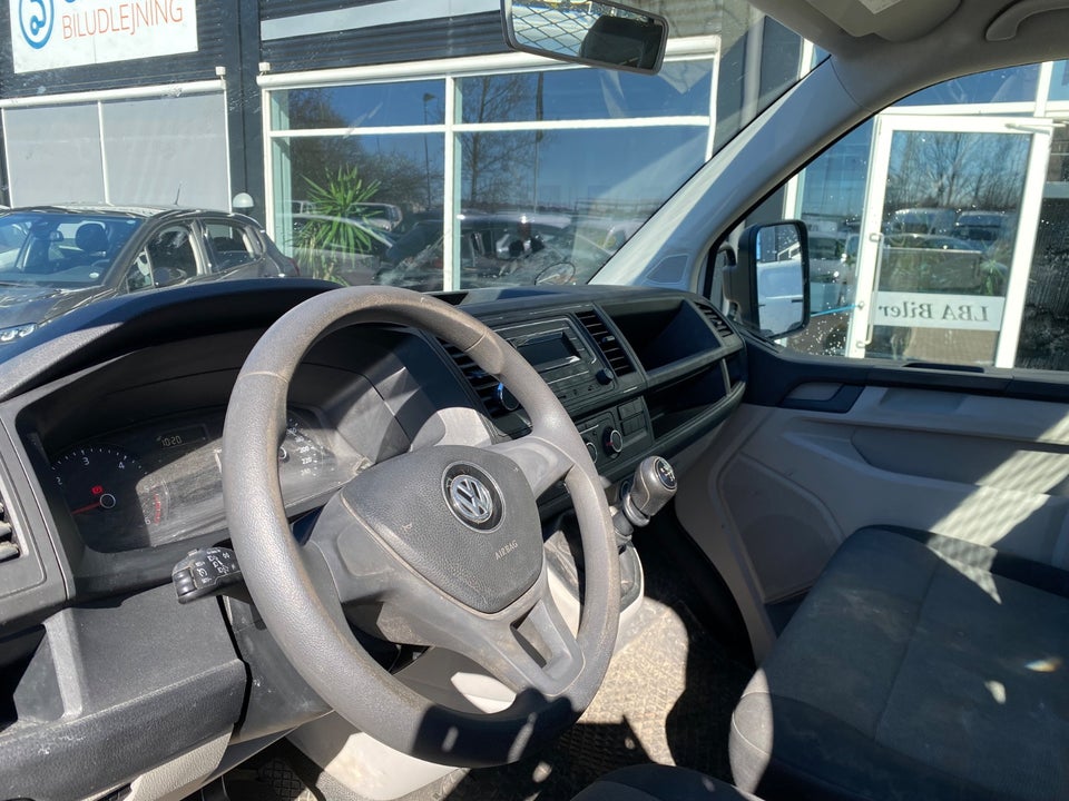 VW Transporter 2,0 TDi 102 Ladvogn lang 2d