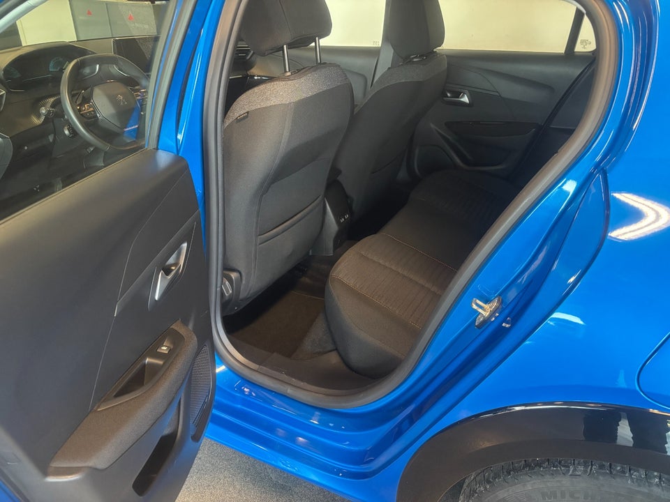 Peugeot e-208 50 Active 5d